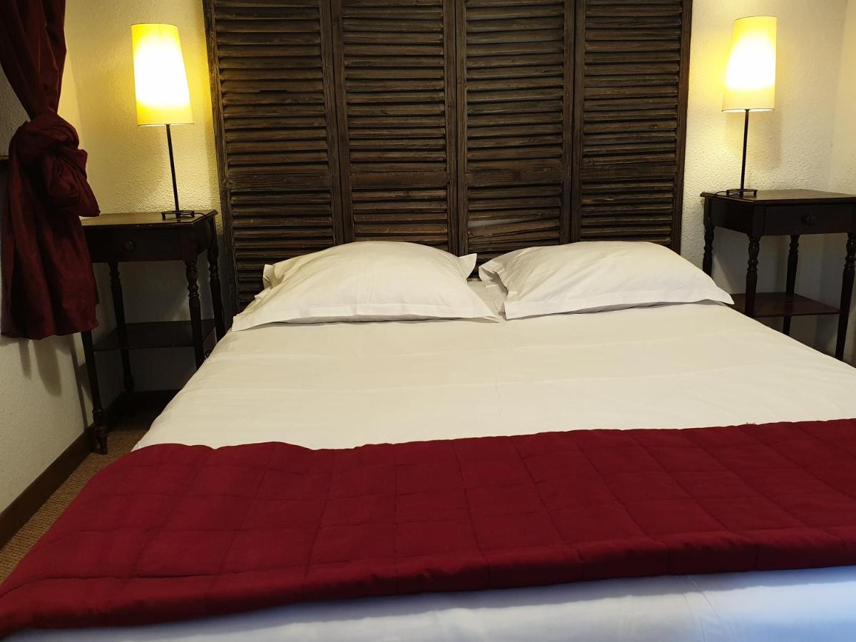 Le Relais Des Dix Crus - Logis Hotel B&B Corcelles-en-Beaujolais Buitenkant foto